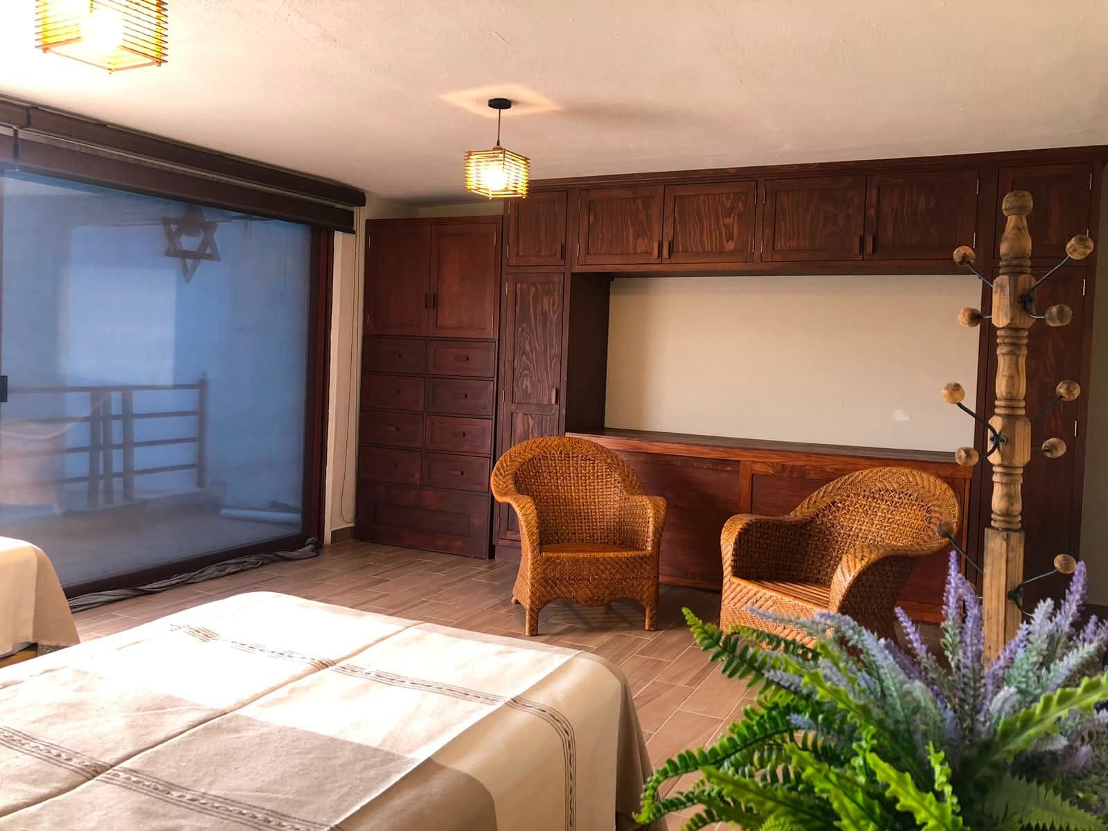 Casa Vista Carolina — Lindavista, San Miguel de Allende — photo 11 — sophisticated entertainment suite with elegance