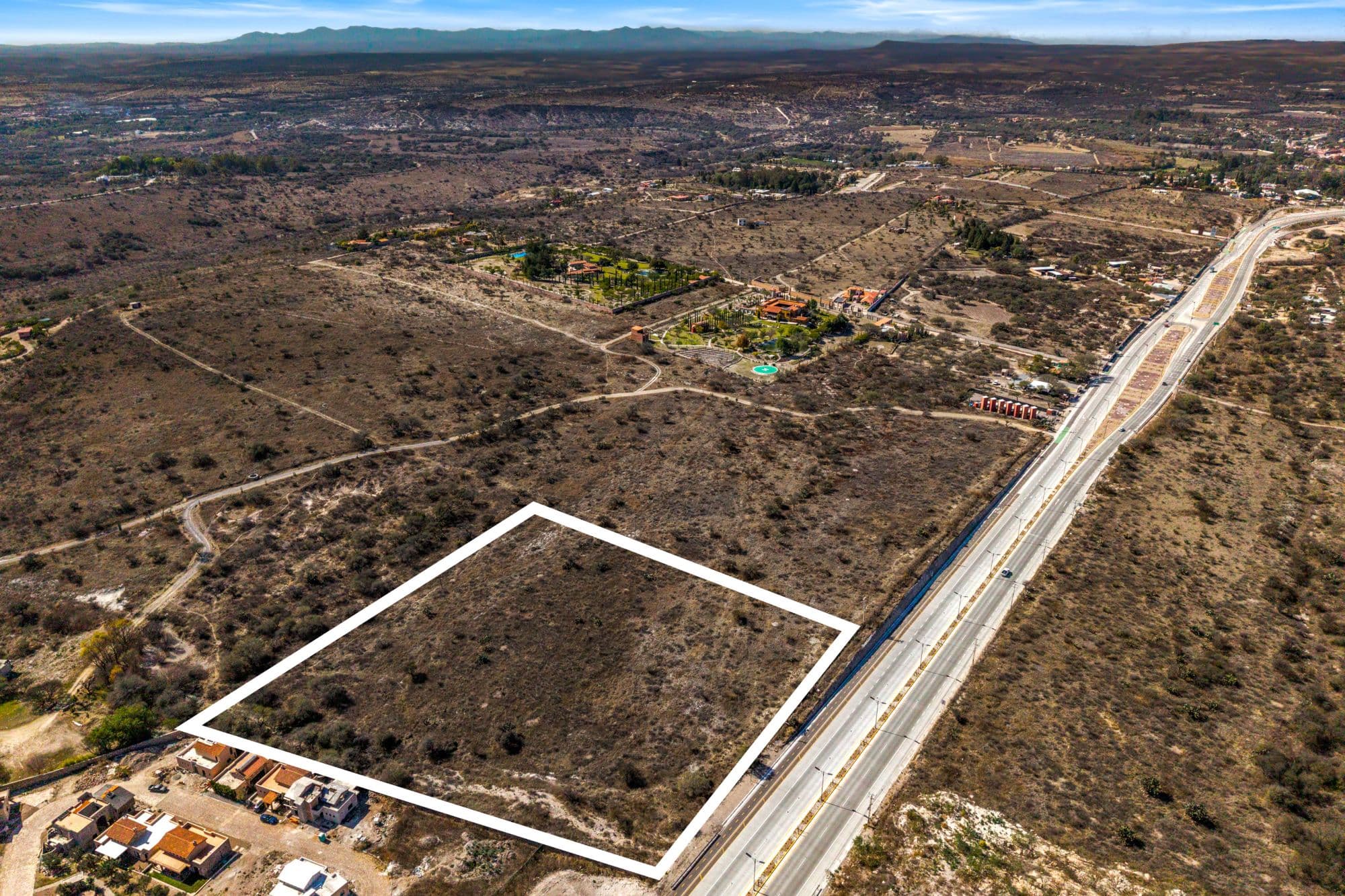 El Cortijo Lot — El Cortijo, San Miguel de Allende — photo 6 — expansive land with panoramic mountain views