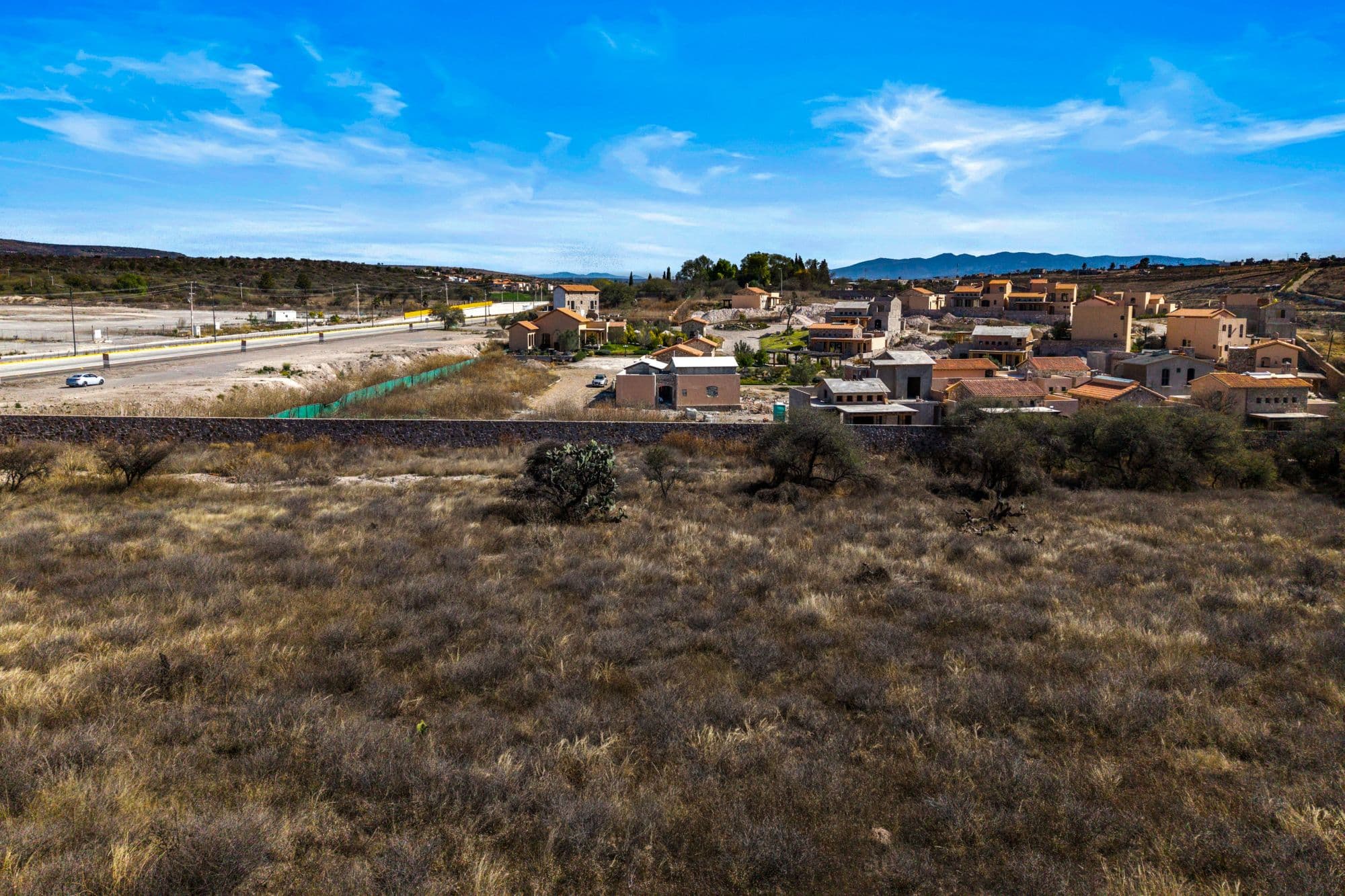 El Cortijo Lot — El Cortijo, San Miguel de Allende — photo 12 — expansive rural views, charming adobe village