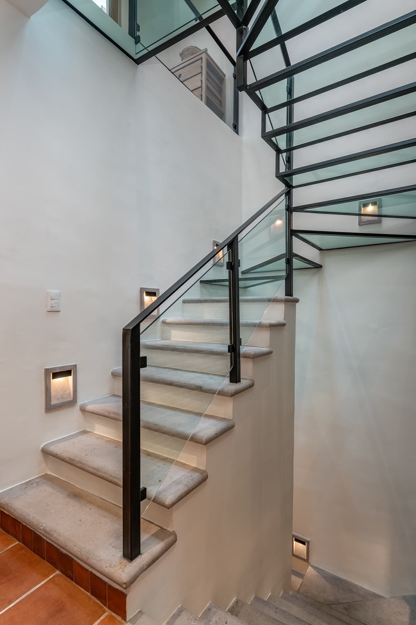 Recreo 70 — Centro, San Miguel de Allende — photo 9 — contemporary staircase with soaring skylights