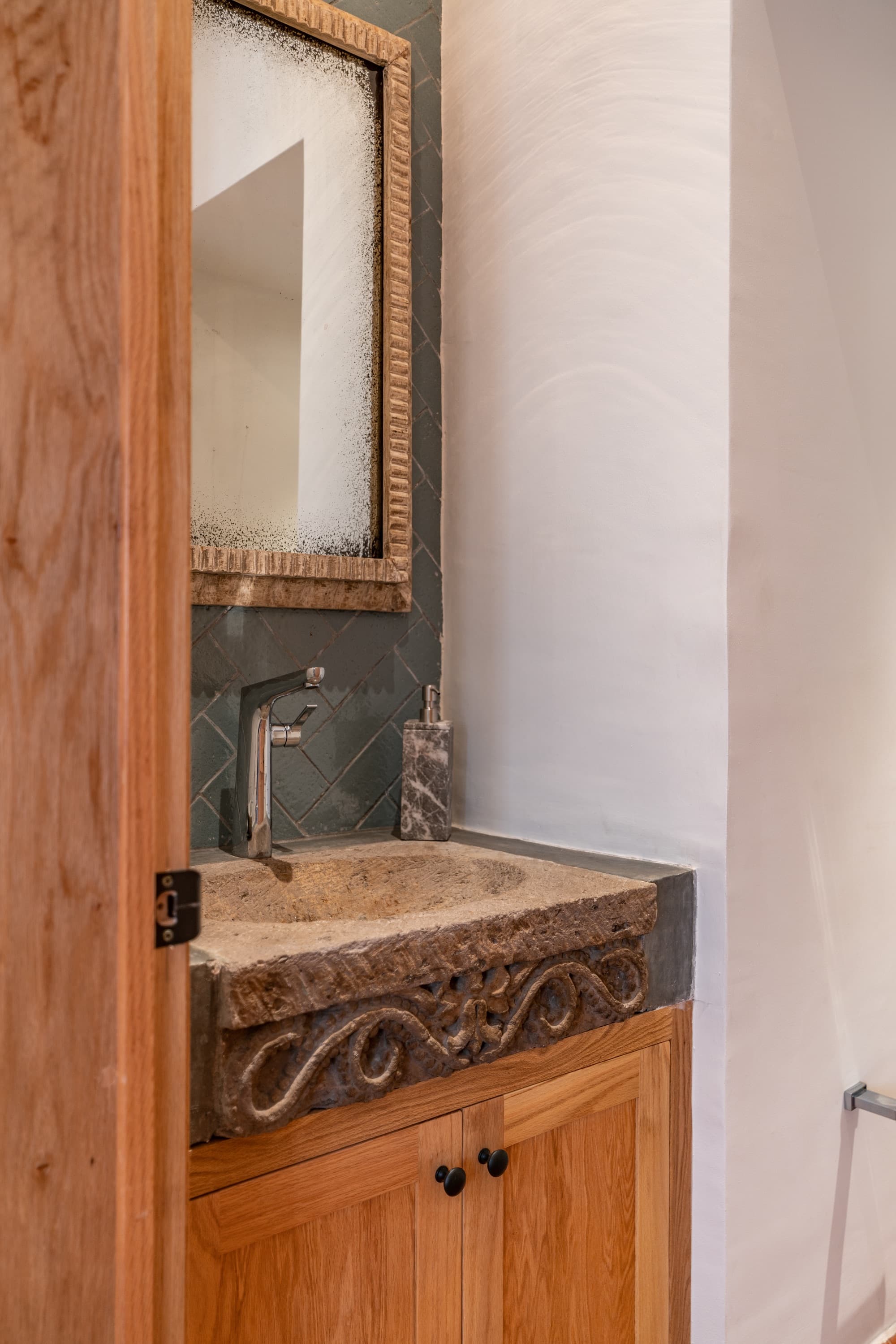 Recreo 70 — Centro, San Miguel de Allende — photo 2 — artisanal stone sink, rustic elegance