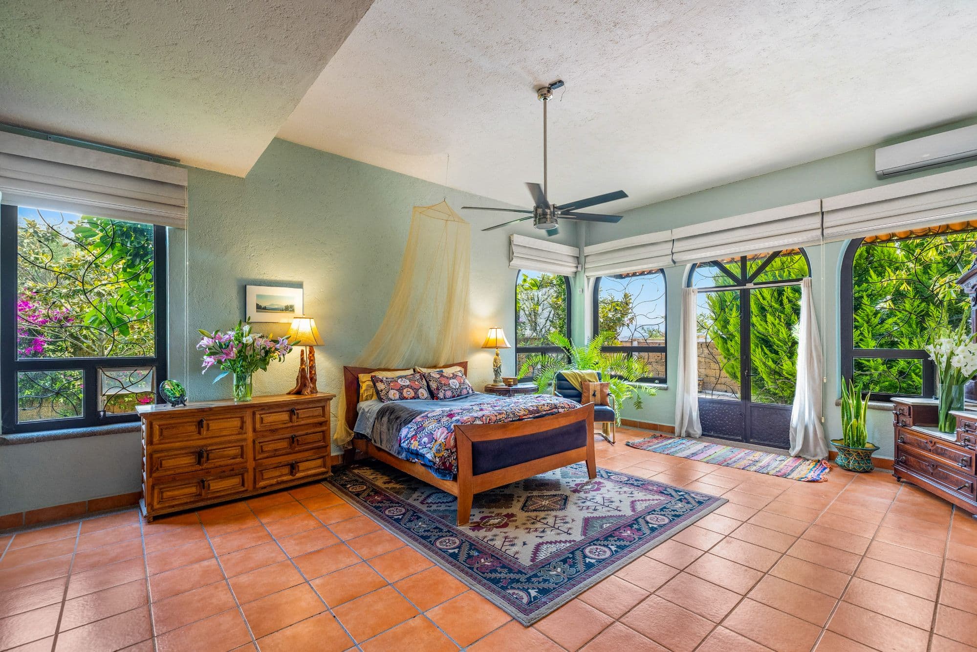 Casa Jardin Secreto — Los Labradores, San Miguel de Allende — photo 10 — serene master suite, garden views ensuite
