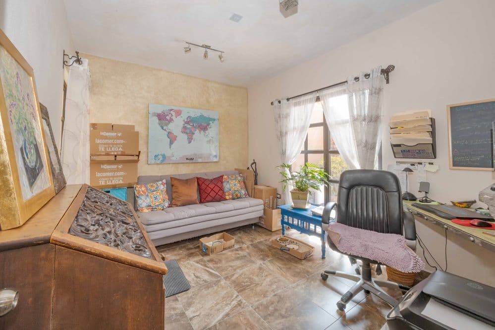 Duplex Fray Bartolome — Independencia, San Miguel de Allende — photo 21 — bright, versatile creative sanctuary space
