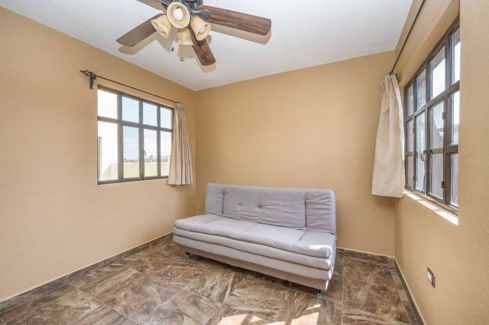 Duplex Fray Bartolome — Independencia, San Miguel de Allende — photo 7 — sun-drenched room with abundant natural light
