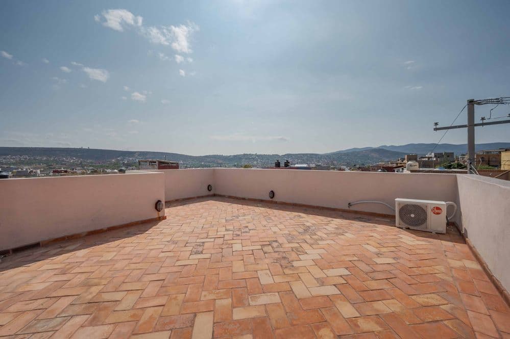 Duplex Fray Bartolome — Independencia, San Miguel de Allende — photo 13 — expansive rooftop with breathtaking valley views