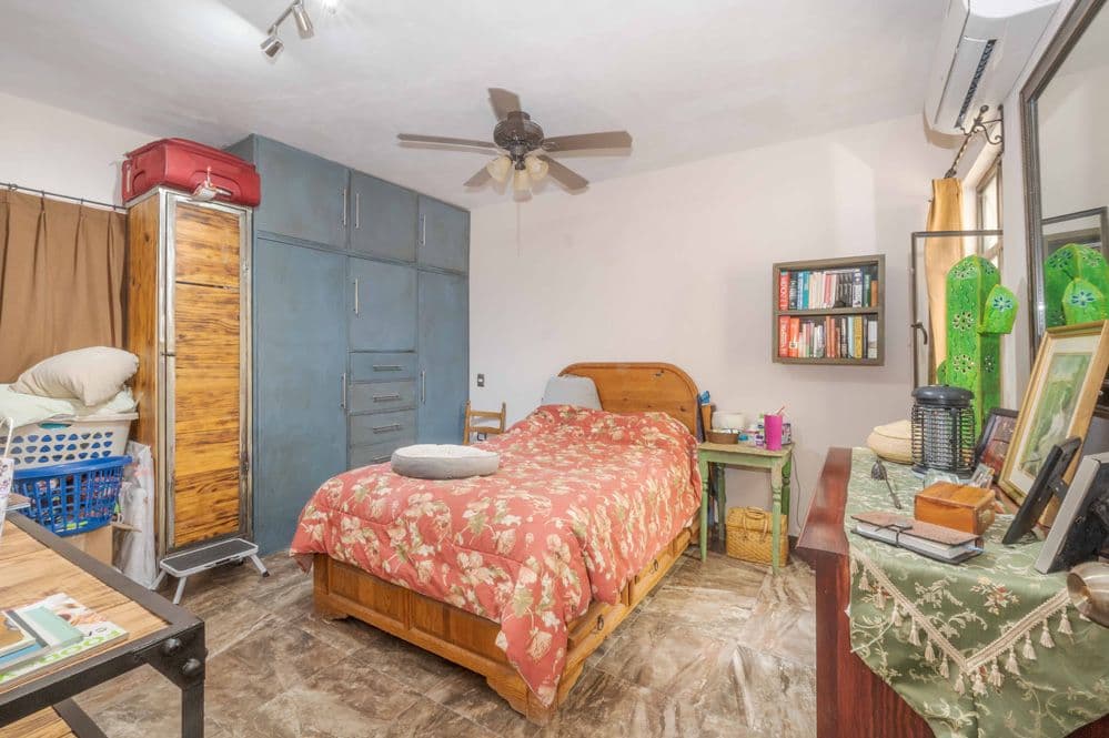 Duplex Fray Bartolome — Independencia, San Miguel de Allende — photo 23 — charming bedroom, authentic character, abundant storage