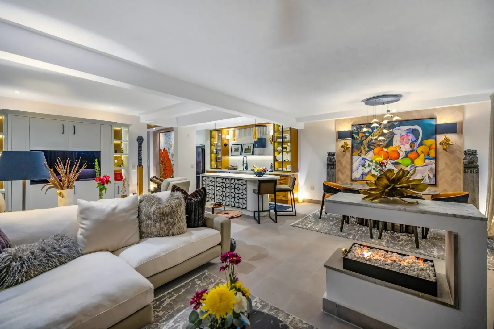 Casa Romana — Centro, San Miguel de Allende — photo 8 — sophisticated open-plan living perfection