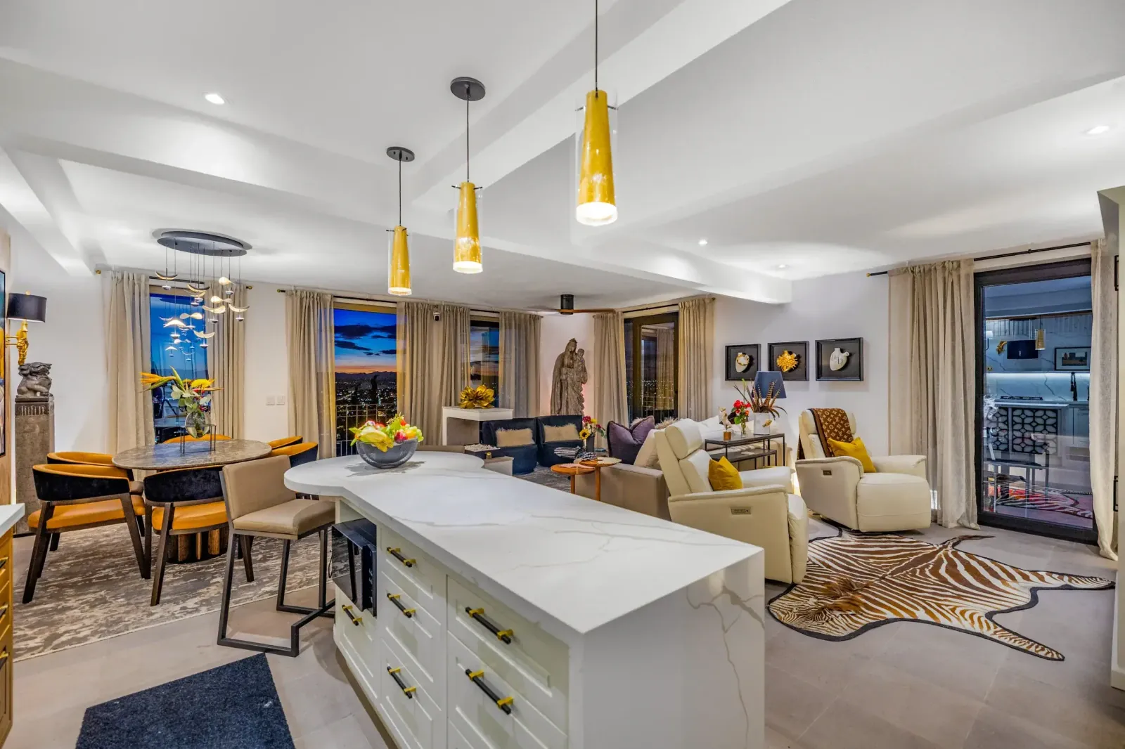 Casa Romana — Centro, San Miguel de Allende — photo 6 — panoramic city lights, sophisticated open-concept living