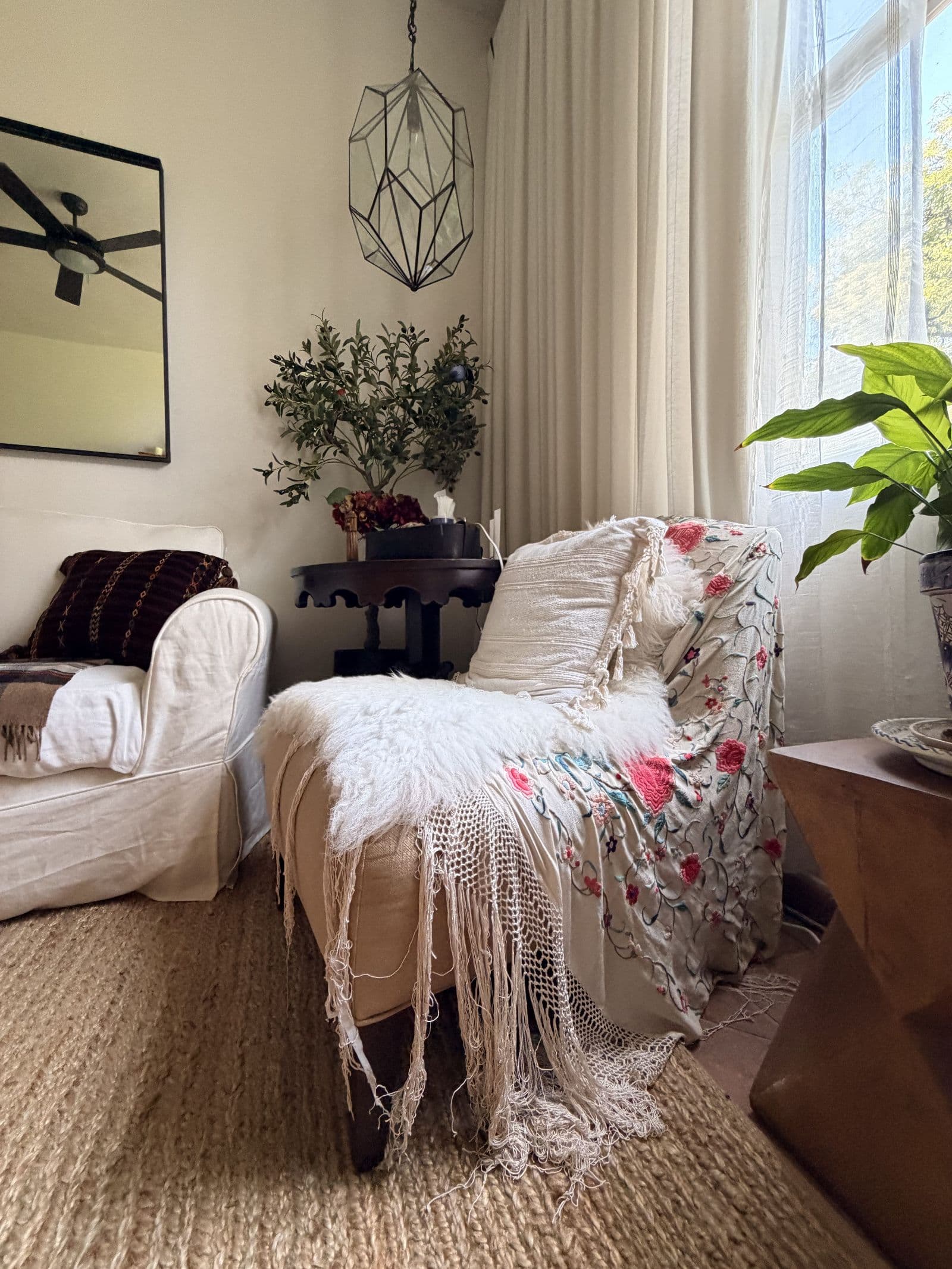 Molly Mellor — Centro, San Miguel de Allende — photo 3 — serene sunlit sitting room, refined comfort