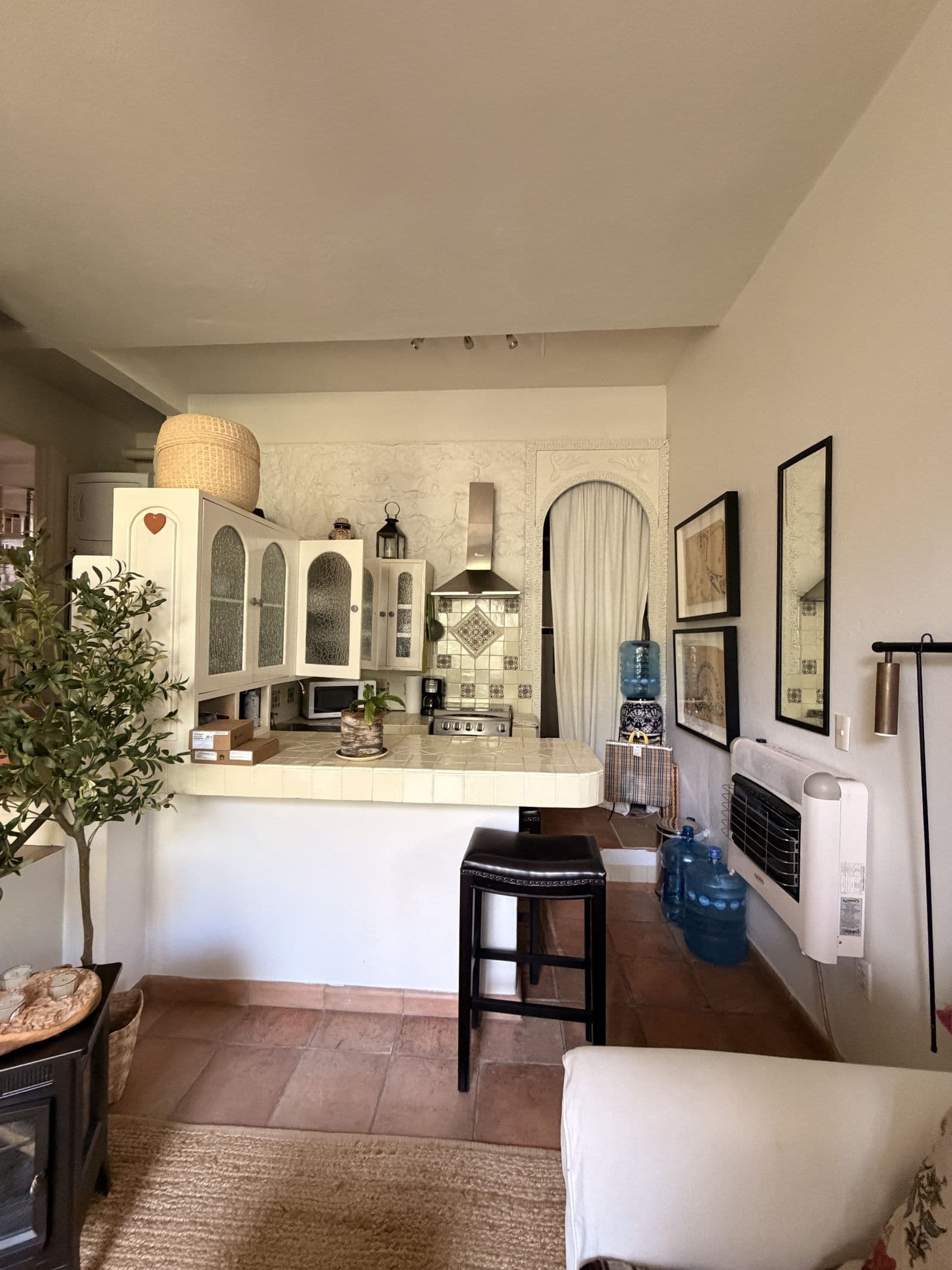 Molly Mellor — Centro, San Miguel de Allende — photo 9 — charming open-concept kitchen with authentic character