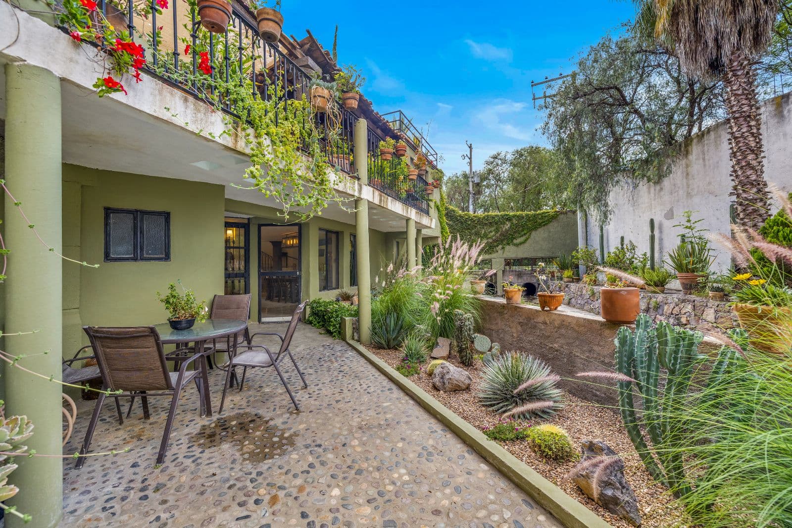 Casa Montitlan — Balcones, San Miguel de Allende — photo 8 — charming courtyard oasis, vibrant colonial elegance