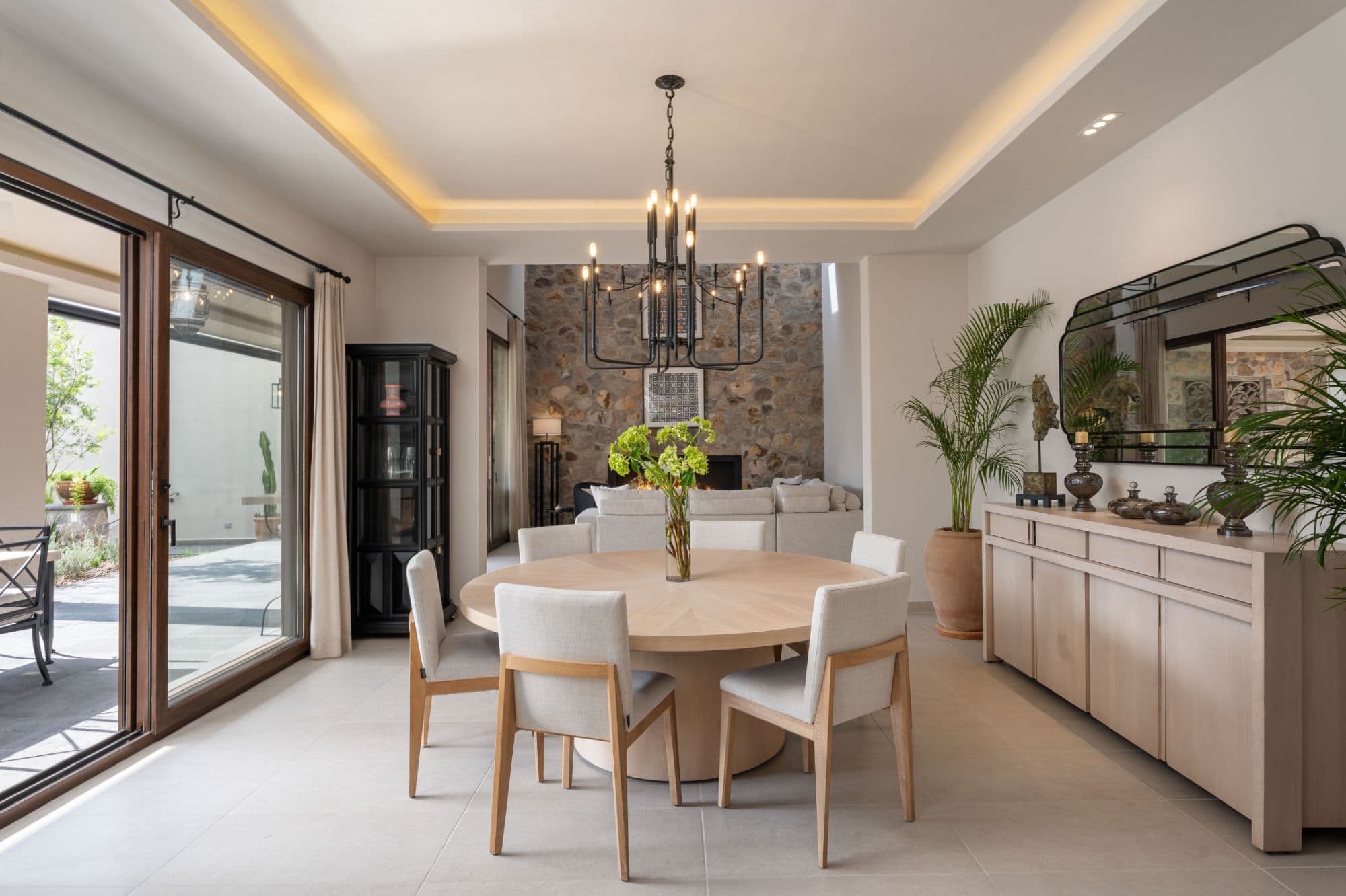 Casa Paulena — Balcones, San Miguel de Allende — photo 5 — luminous dining room, seamless indoor-outdoor living