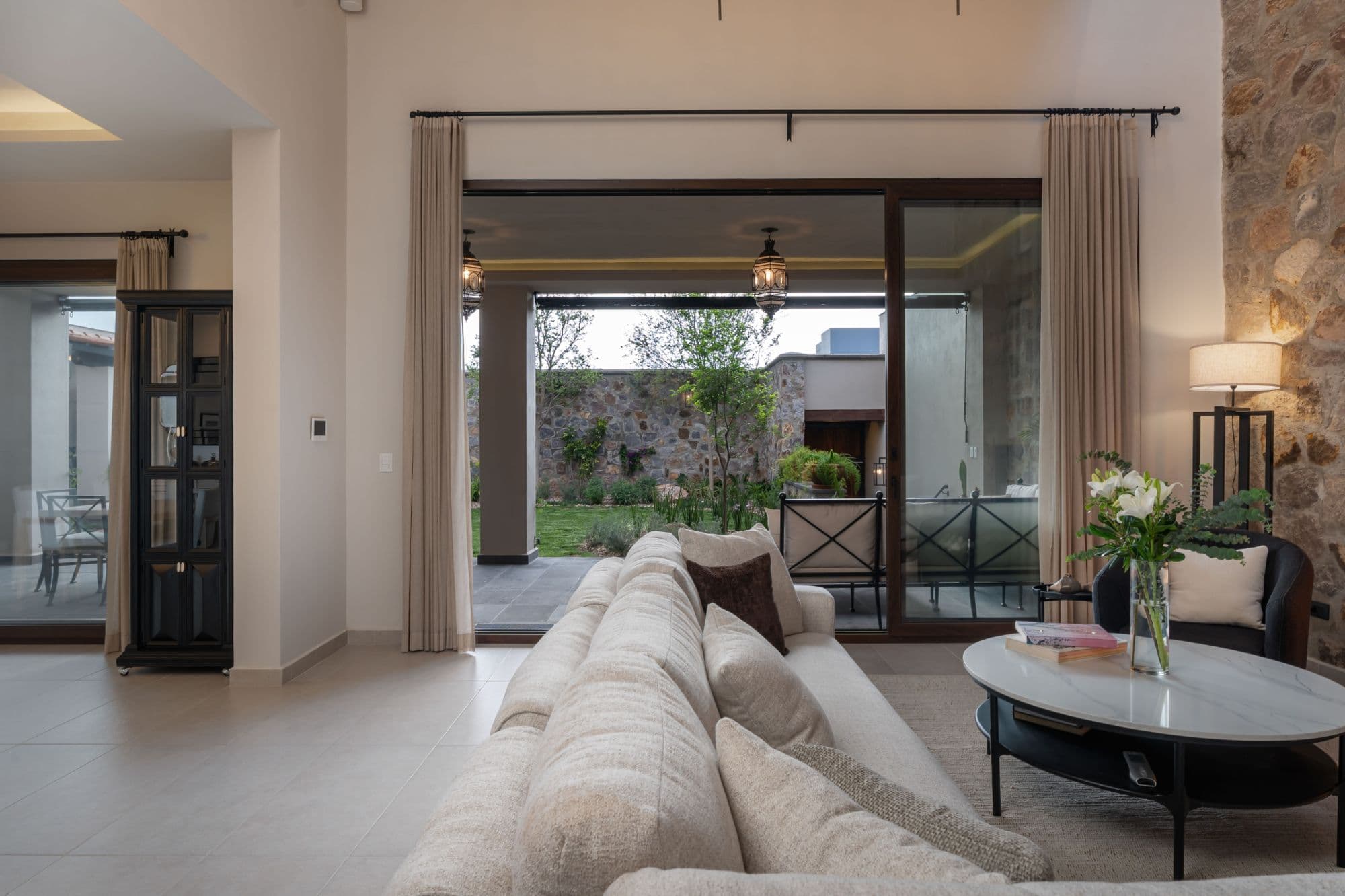 Casa Paulena — Balcones, San Miguel de Allende — photo 4 — seamless indoor-outdoor luxury living