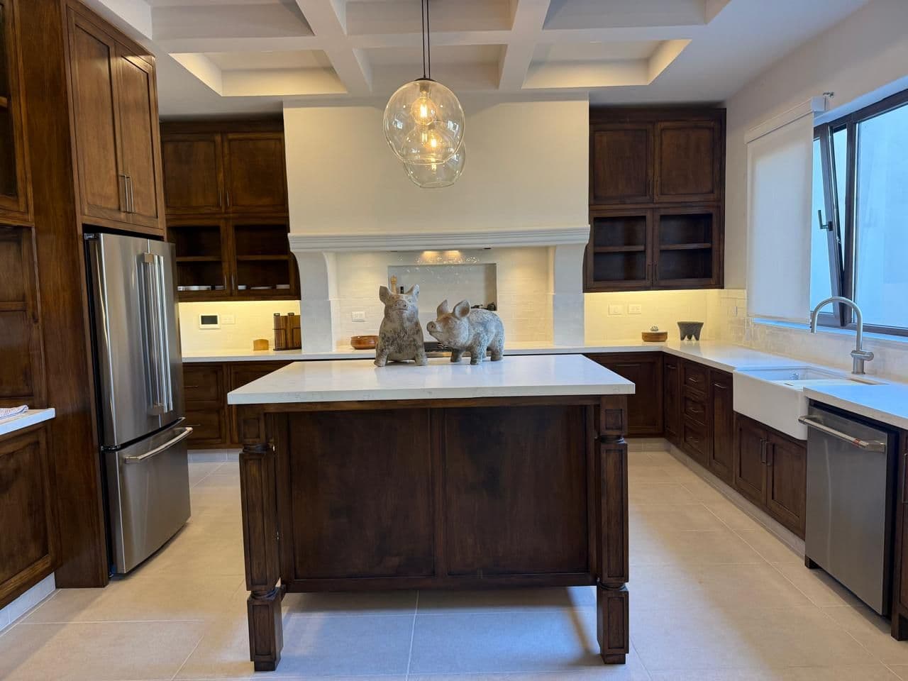 Casa Paulena — Balcones, San Miguel de Allende — photo 3 — sophisticated chef's kitchen, timeless elegance