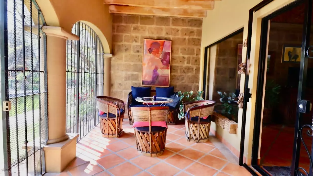 Casa Fortuna — Los Labradores, San Miguel de Allende — photo 10 — sunlit colonial terrace, authentic charm