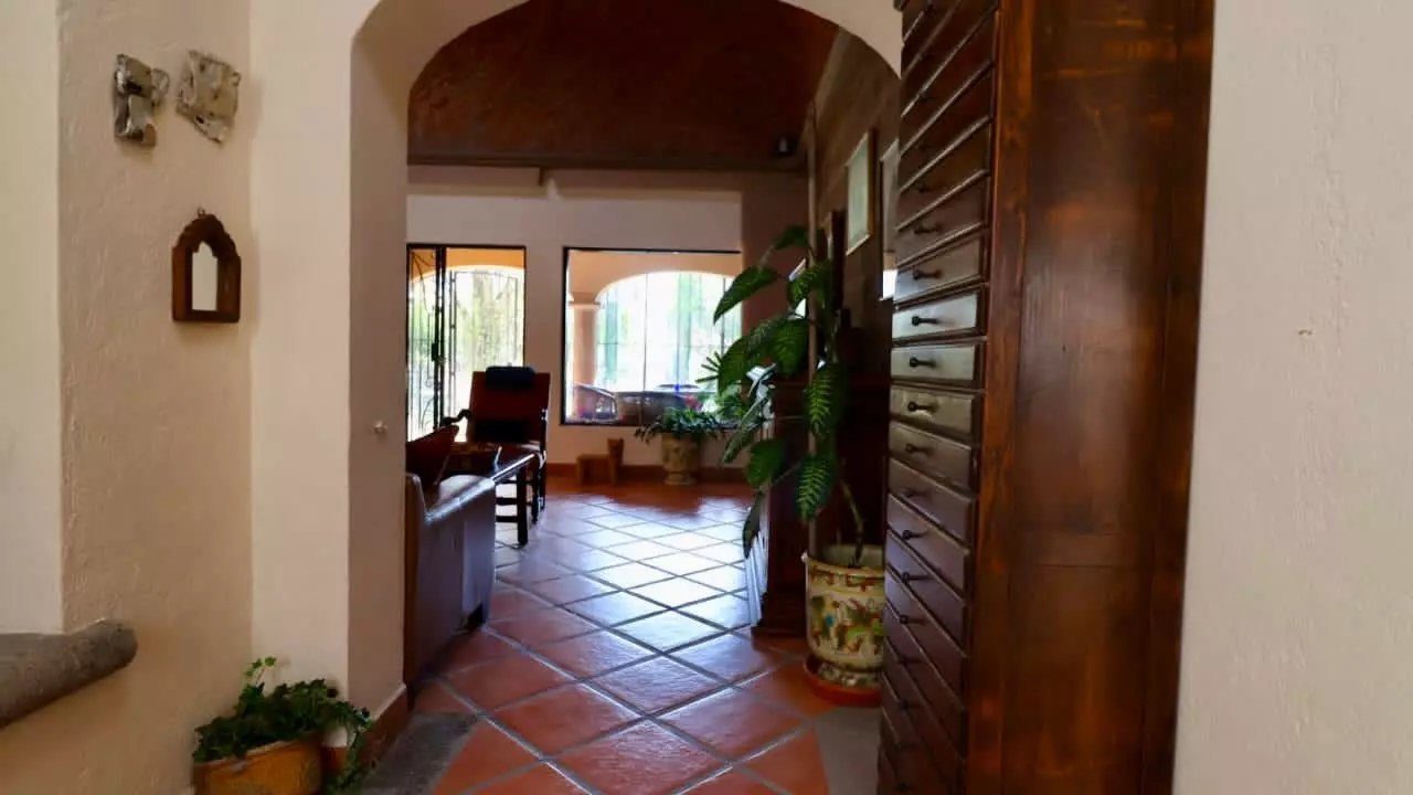 Casa Fortuna — Los Labradores, San Miguel de Allende — photo 3 — charming colonial hallway, authentic mexican tiles