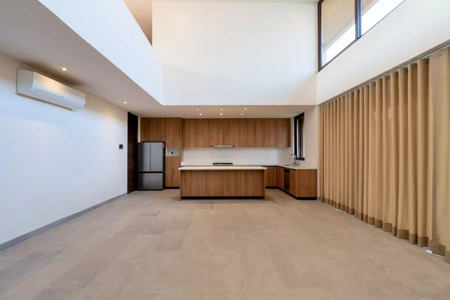 Casa Soñada — Zirándaro, San Miguel de Allende — photo 28 — contemporary kitchen with soaring skylights