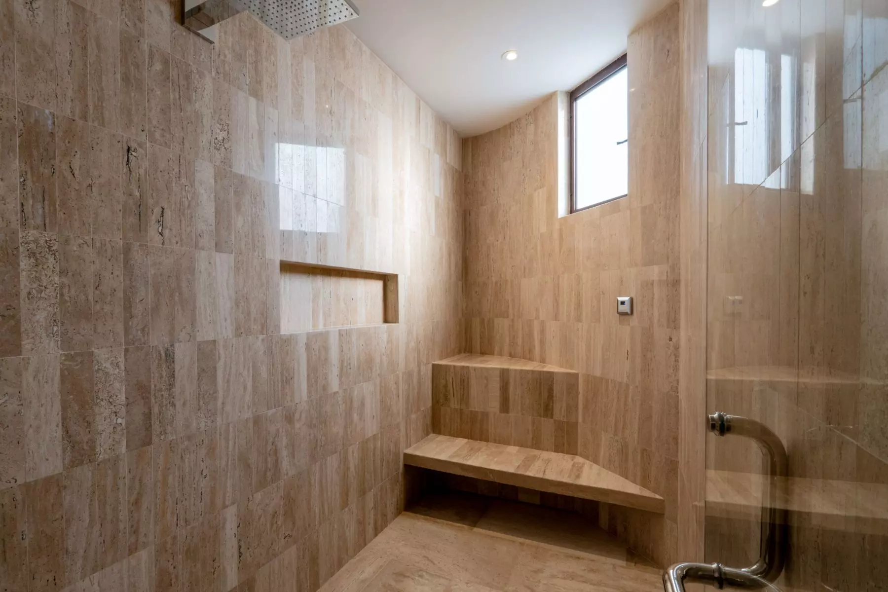 Casa Soñada — Zirándaro, San Miguel de Allende — photo 29 — spa-like travertine shower retreat