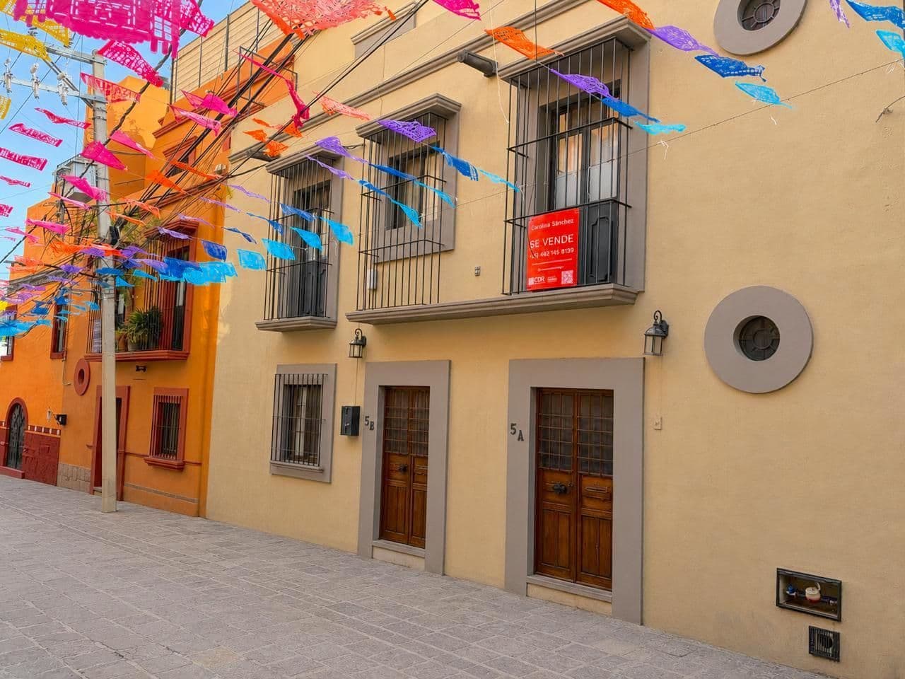 Casa Rinconcito — Valle del Maíz, San Miguel de Allende — photo 4 — charming colonial facade with vibrant character