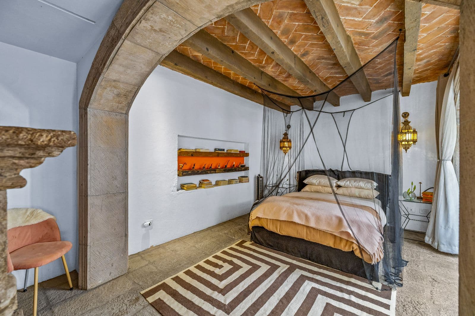 Casa Clae — Guadiana, San Miguel de Allende — photo 16 — rustic elegance meets modern comfort