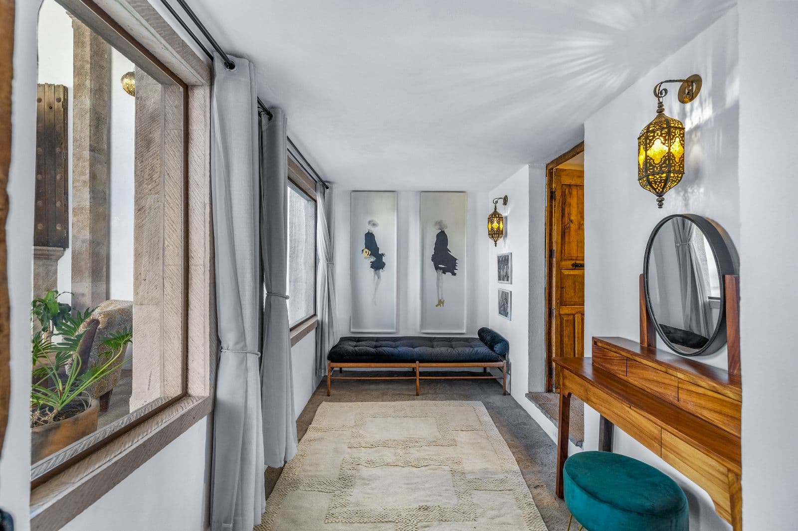 Casa Clae — Guadiana, San Miguel de Allende — photo 14 — elegant hallway with moroccan charm