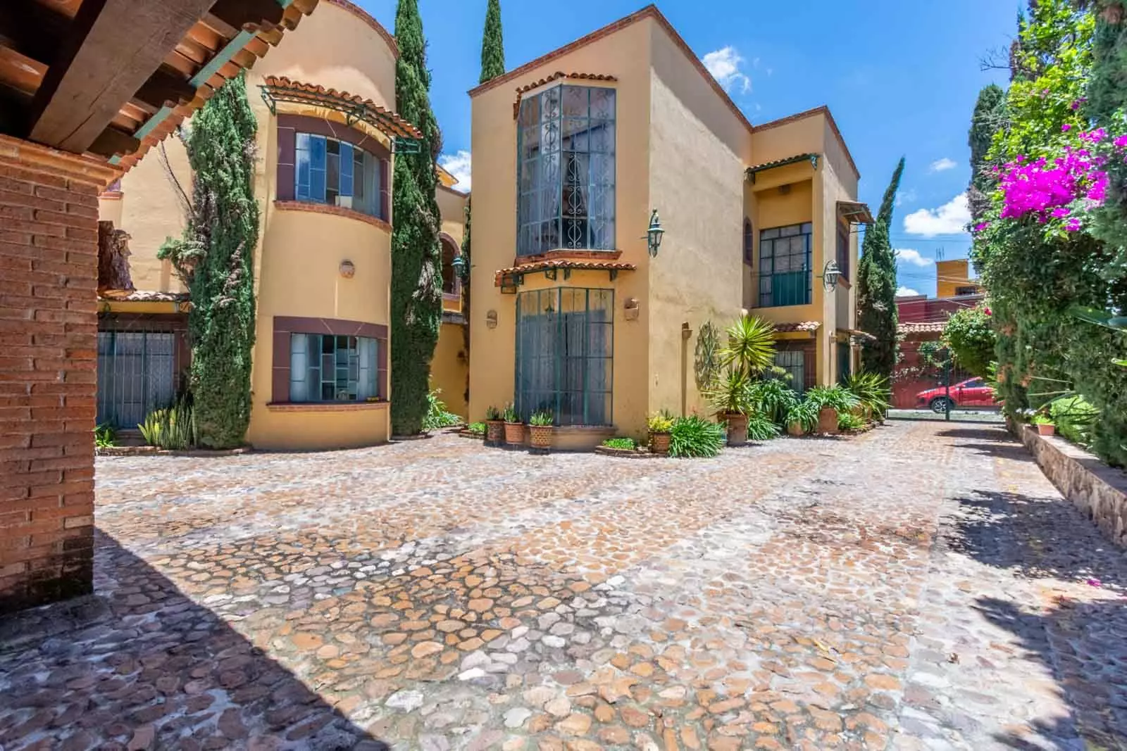 Agua Homes — Atascadero (Arcos de San Miguel), San Miguel de Allende — photo 4 — charming courtyard, colonial elegance awaits