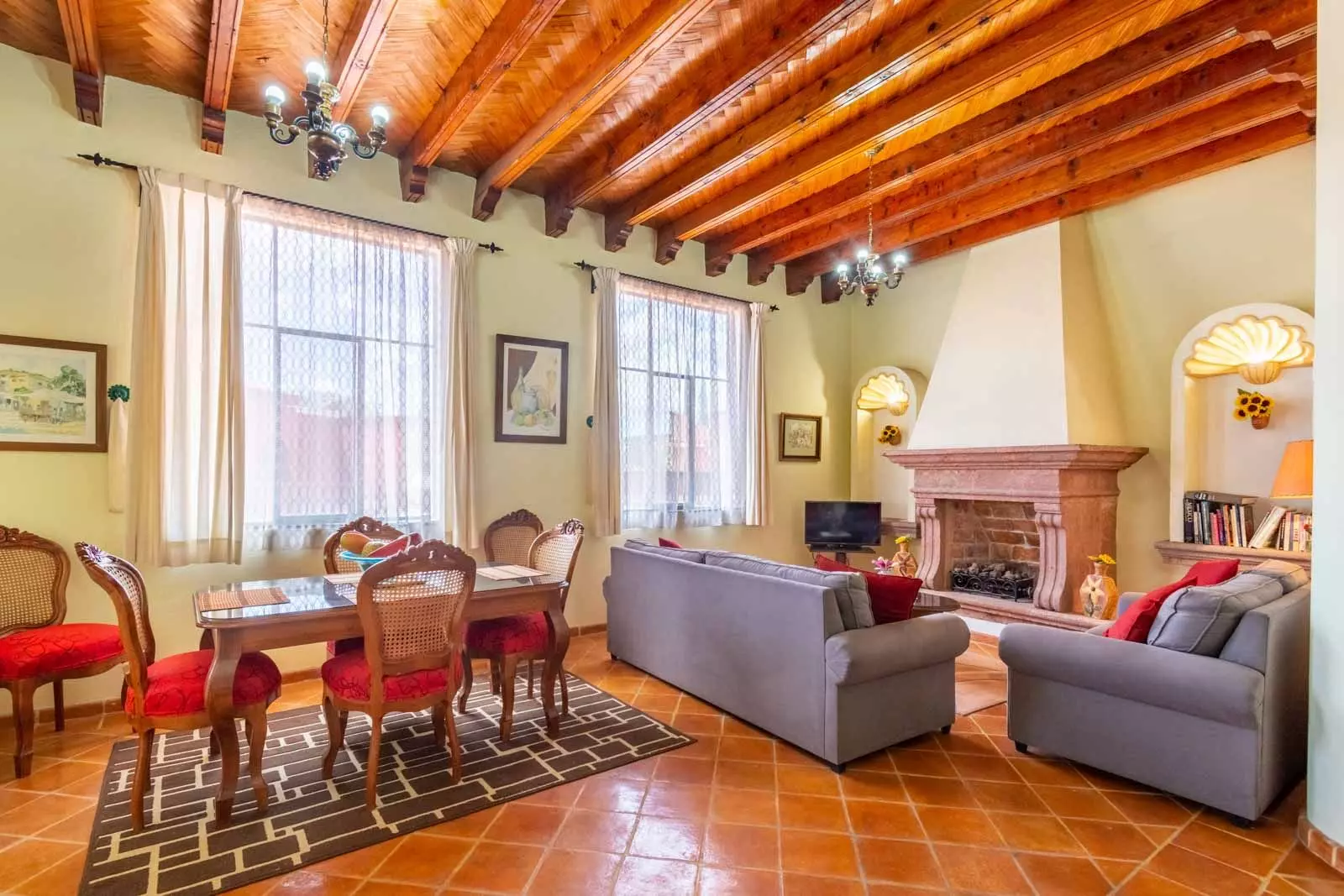 Agua Homes — Atascadero (Arcos de San Miguel), San Miguel de Allende — photo 13 — soaring timber beams, authentic charm abundant