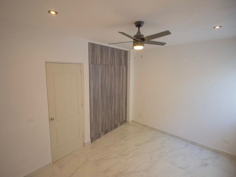 1952 Margarito Ledesma — San Miguel de Allende Centro, San Miguel de Allende — photo 9 — bright modern bedroom, designer finishes