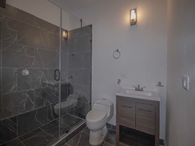 1952 Margarito Ledesma — San Miguel de Allende Centro, San Miguel de Allende — photo 7 — elegant spa-inspired ensuite bathroom
