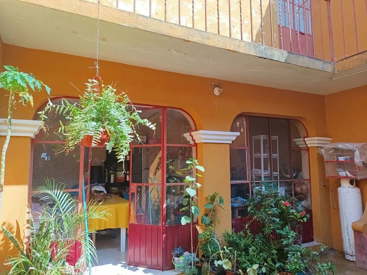 Casa Juan Aldama-Fixer Upper