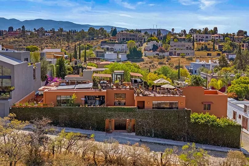 Casa Raul — Balcones, San Miguel de Allende — photo 2 — terracotta elegance overlooking colonial hills