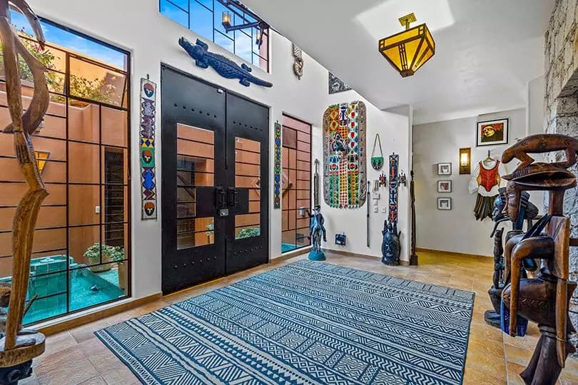 Casa Raul — Balcones, San Miguel de Allende — photo 3 — curated global art gallery space