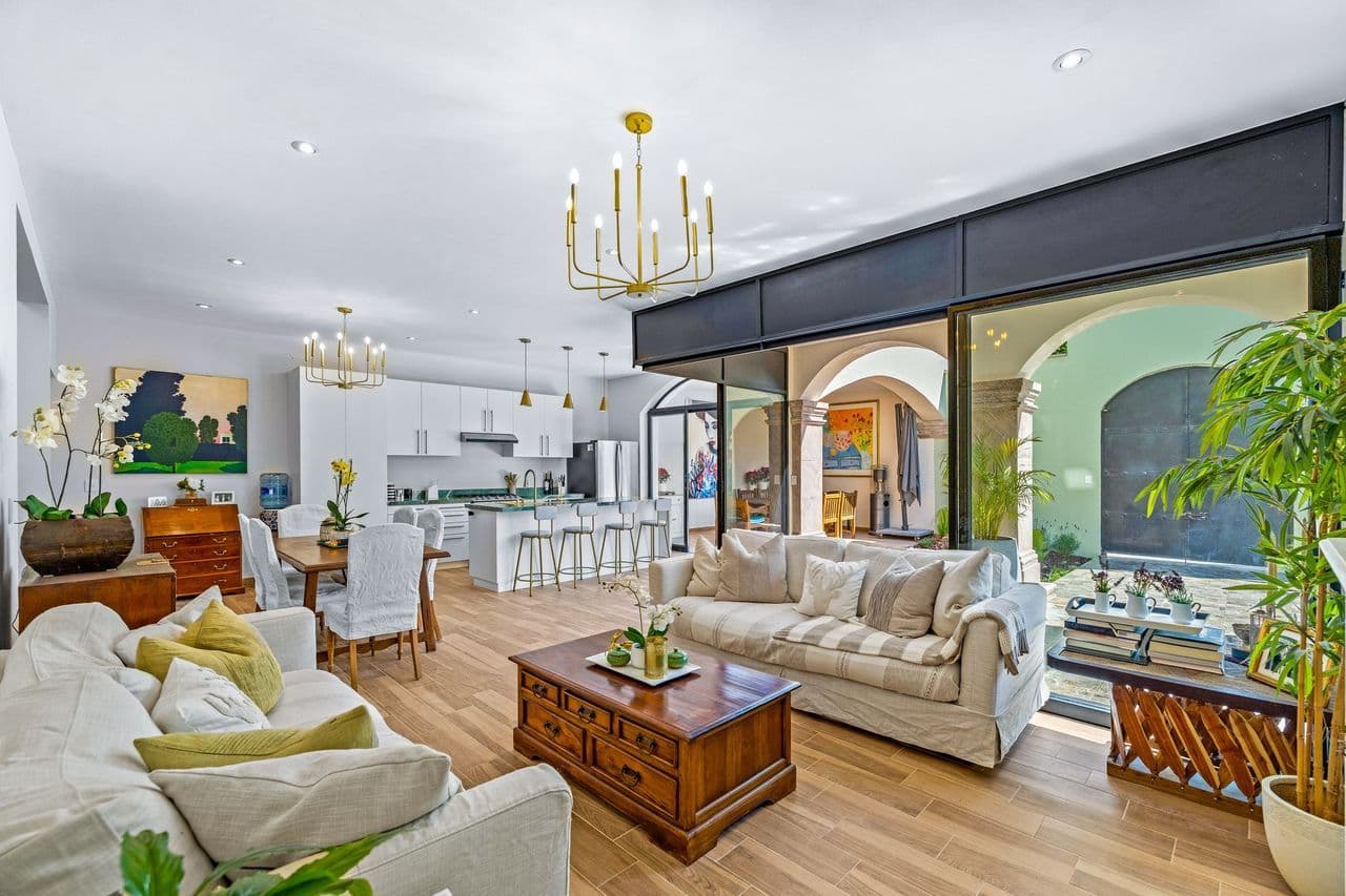 CASAS ANGEL & ANGELITO — La Lejona, San Miguel de Allende — photo 6 — sophisticated open-concept luxury living elegance