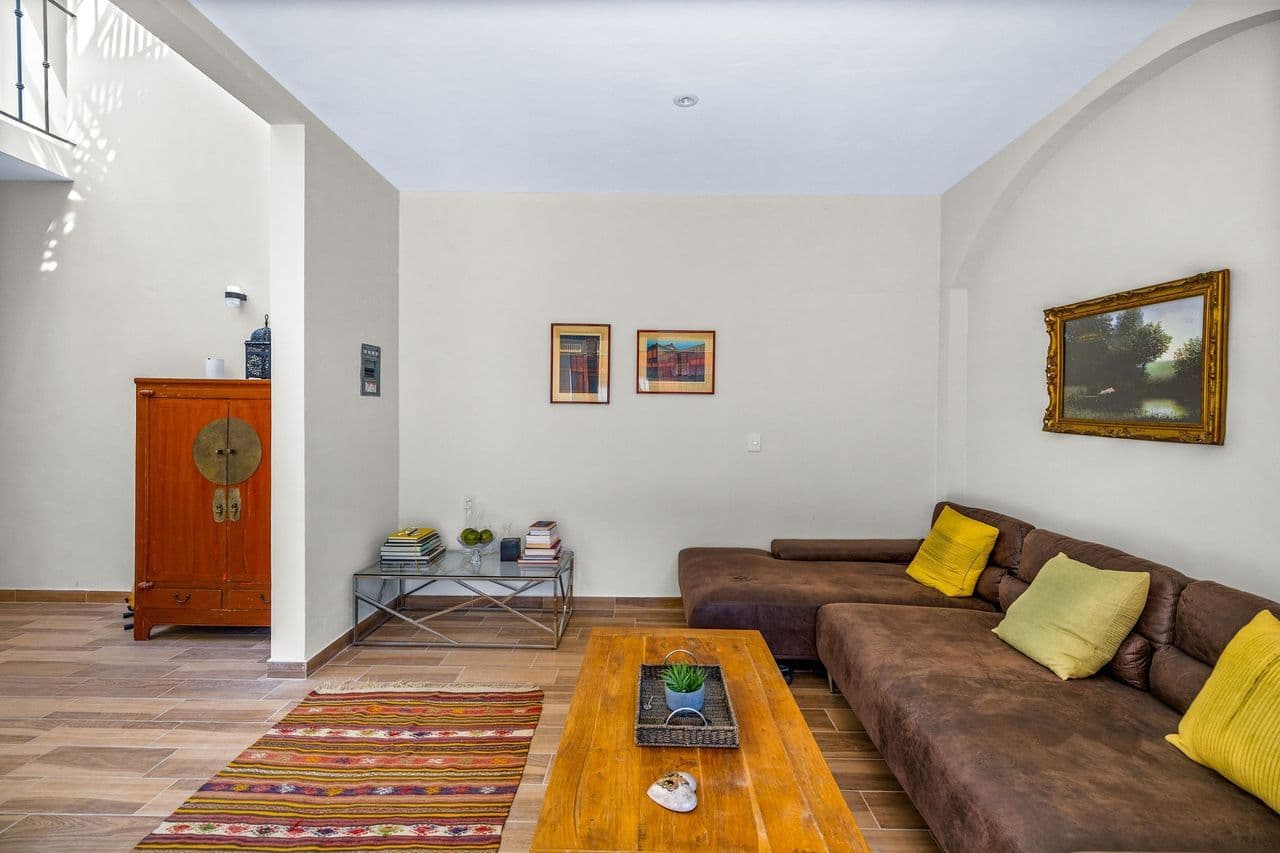CASAS ANGEL & ANGELITO — La Lejona, San Miguel de Allende — photo 17 — luminous open-concept living sanctuary