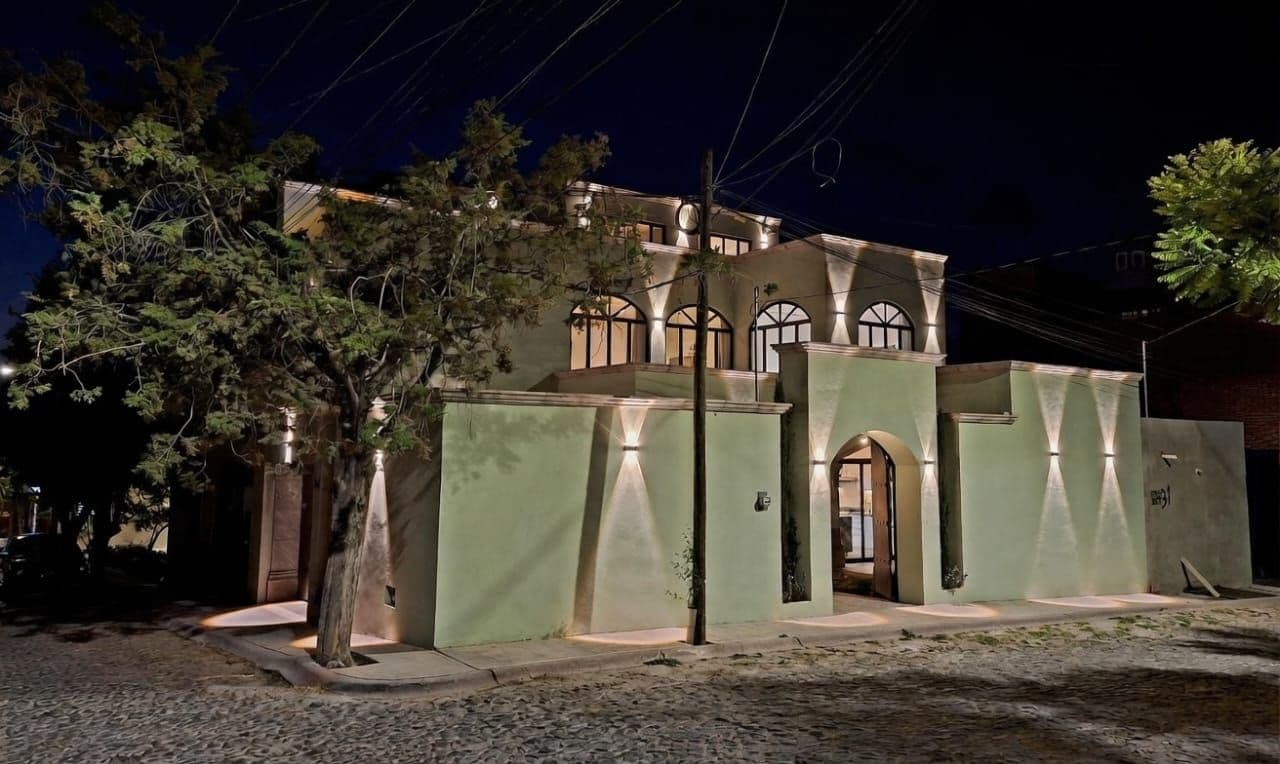 CASAS ANGEL & ANGELITO — La Lejona, San Miguel de Allende — photo 16 — charming colonial residence, beautifully illuminated