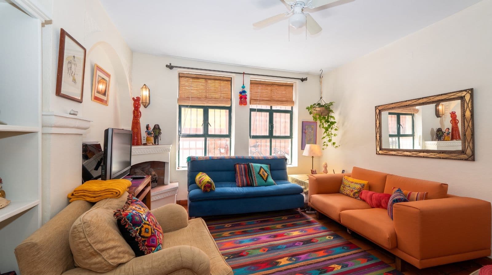 Condo Lelé — Centro, San Miguel de Allende — photo 7 — vibrant, artfully curated living space