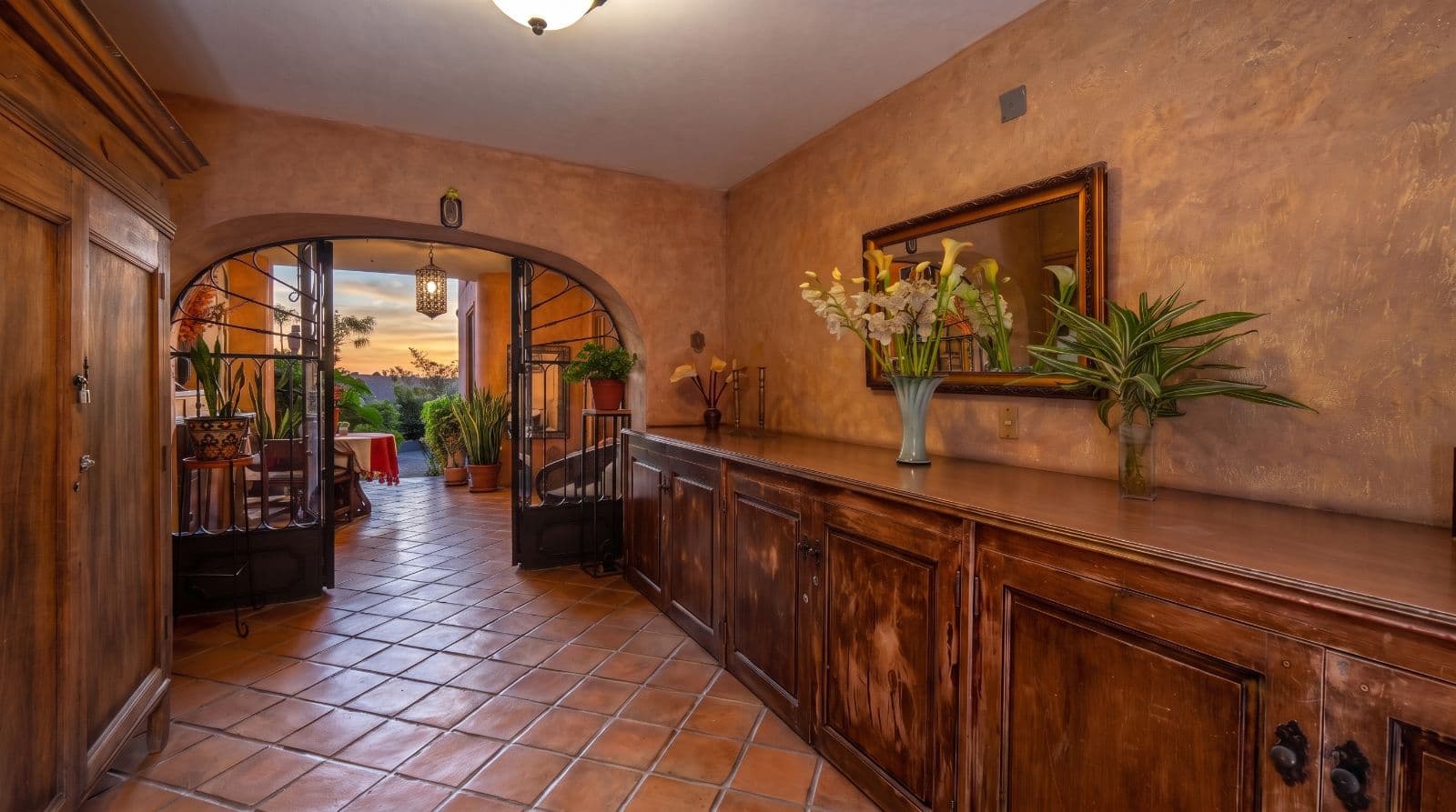 Condo Lelé — Centro, San Miguel de Allende — photo 5 — warm terracotta elegance meets sunset vistas
