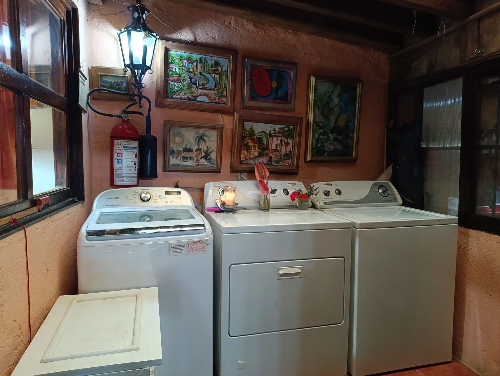 Casa y Casita en el Centro de San Miguel — Centro, San Miguel de Allende — photo 21 — authentic laundry room with colonial charm
