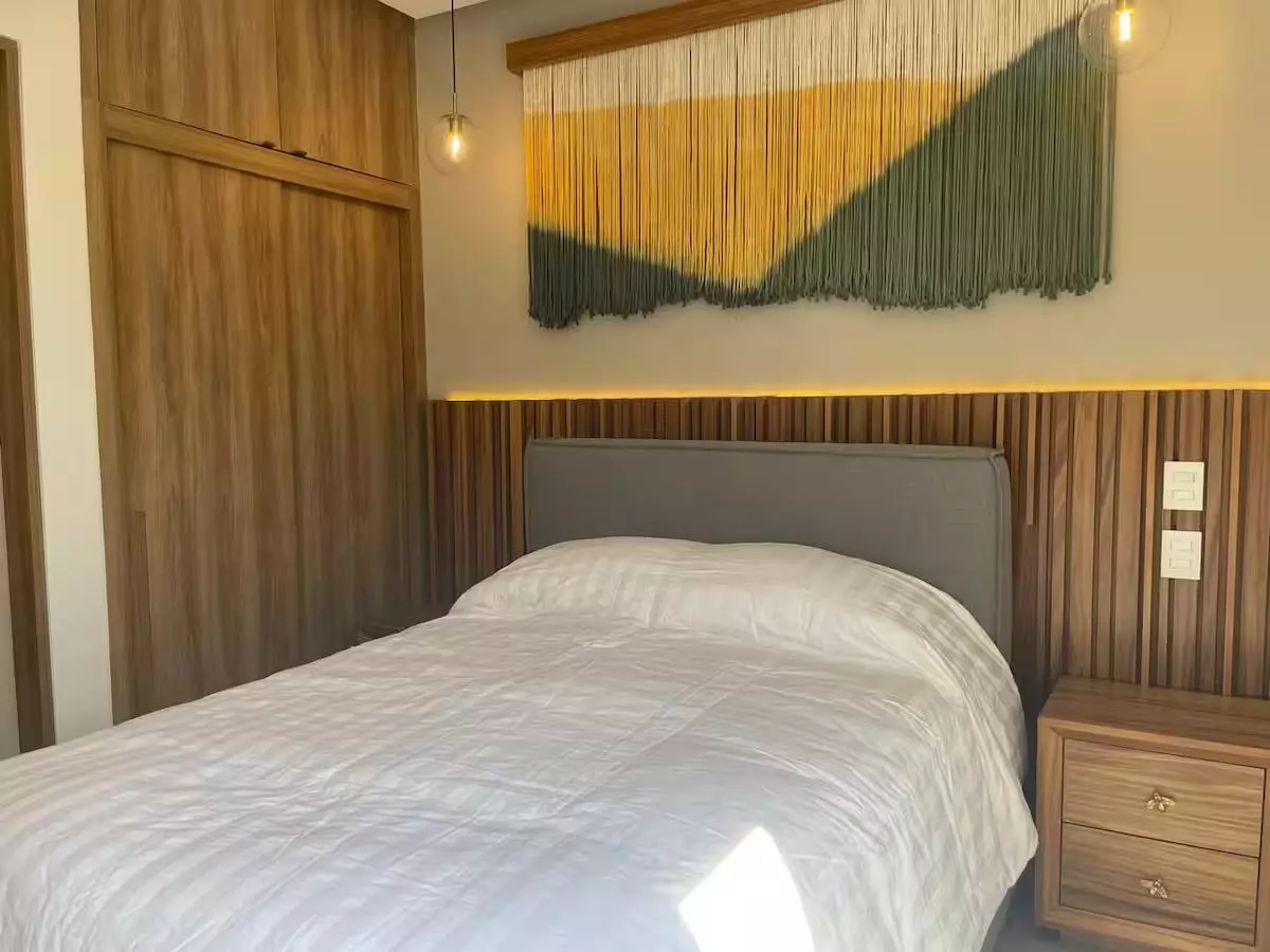 Casa Glenda — Barrio Santo, San Miguel de Allende — photo 6 — contemporary sanctuary with artistic accents