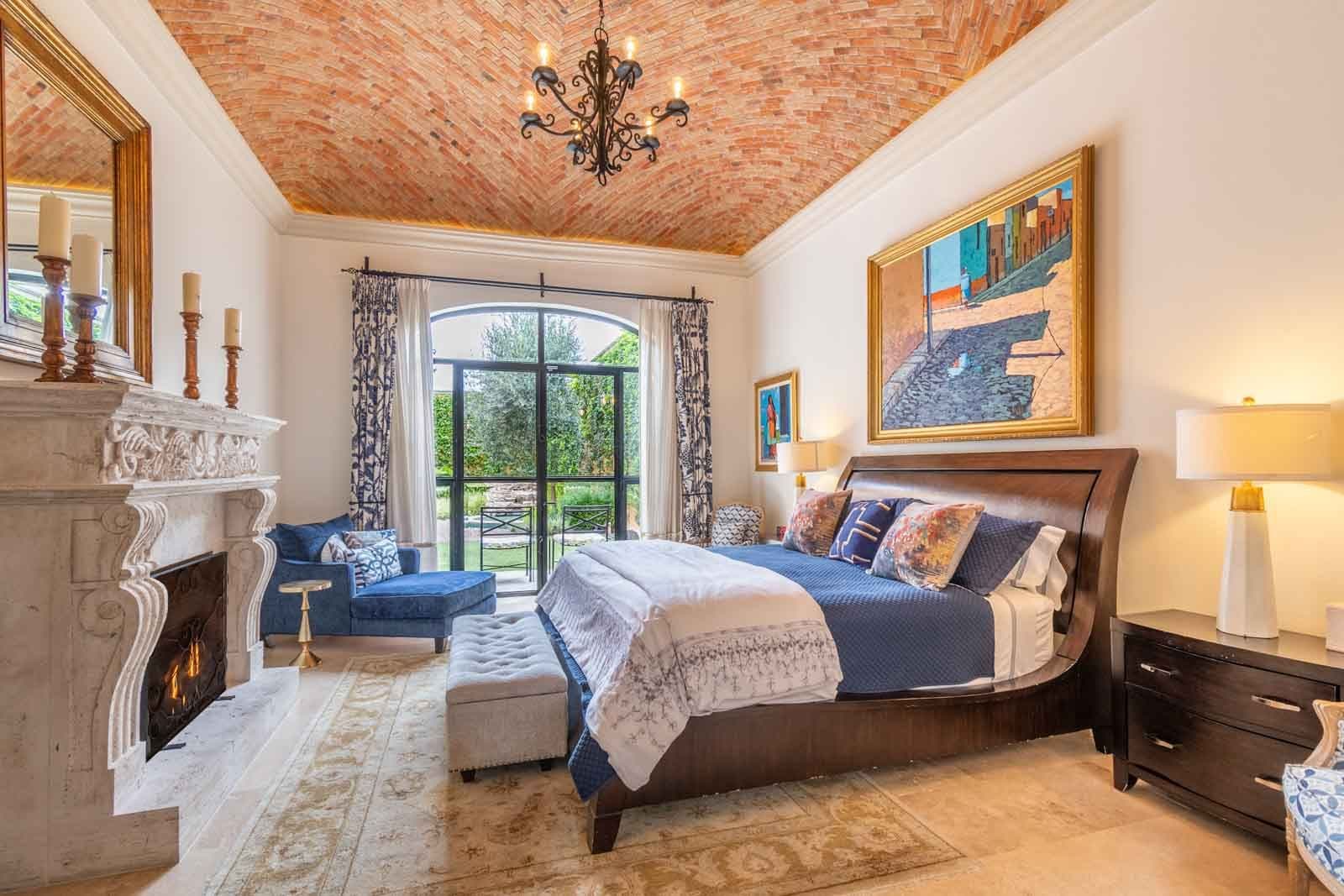 Casa Cosmati — Atascadero (Arcos de San Miguel), San Miguel de Allende — photo 16 — elegant master suite, herringbone ceiling, fireplace