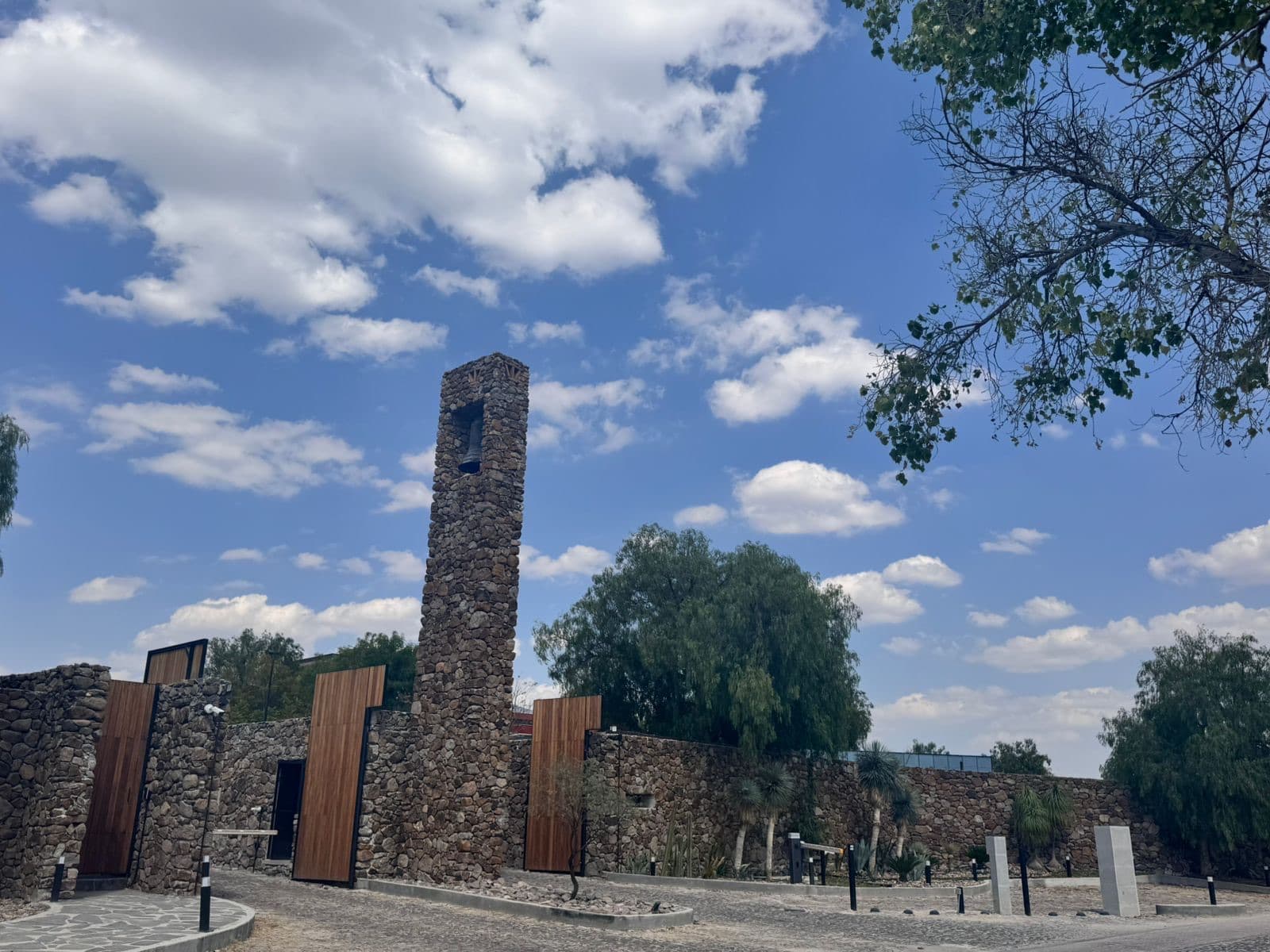 Manzana 7 Lote 46 — Las Campanas, San Miguel de Allende — photo 8 — contemporary stone architecture, brilliant azure skies