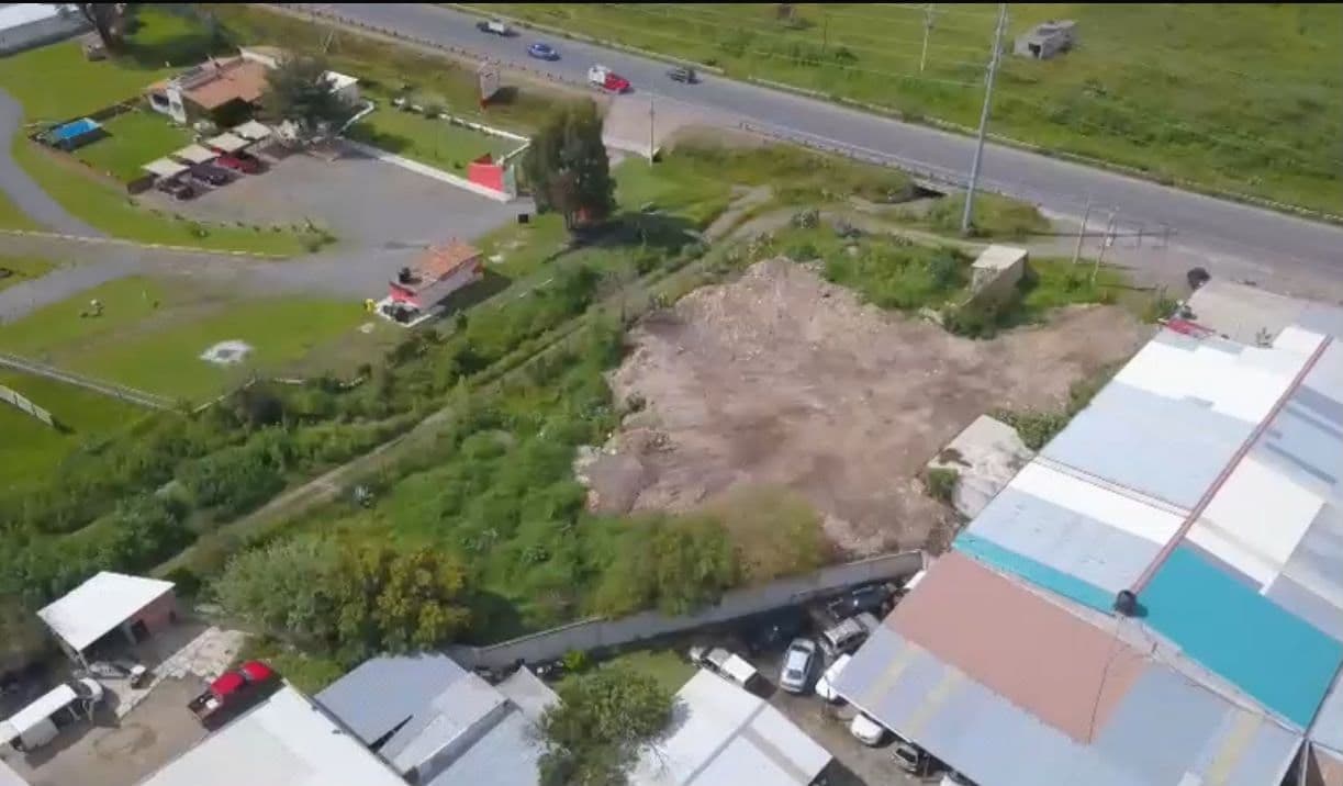 Terreno en Venta en San Miguel de Allende — Zirándaro, San Miguel de Allende — photo 8 — expansive development land, verdant surroundings