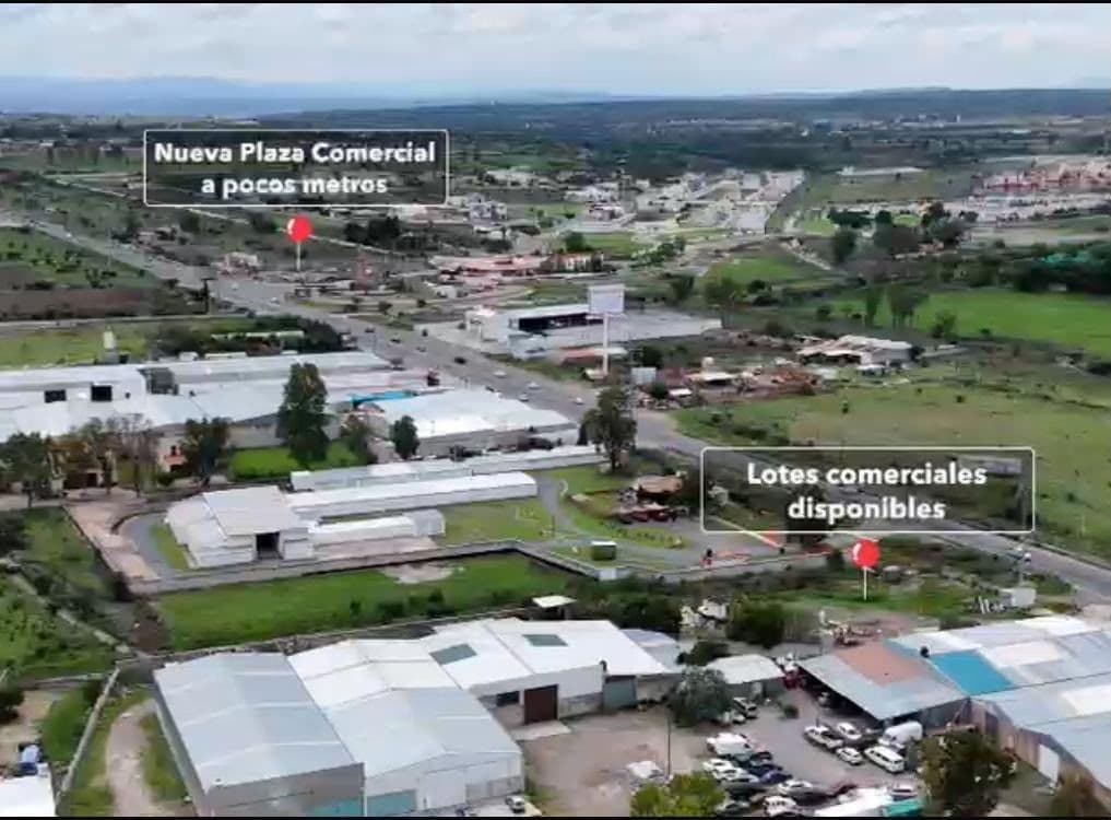 Terreno en Venta en San Miguel de Allende — Zirándaro, San Miguel de Allende — photo 4 — expansive commercial plaza, verdant landscapes