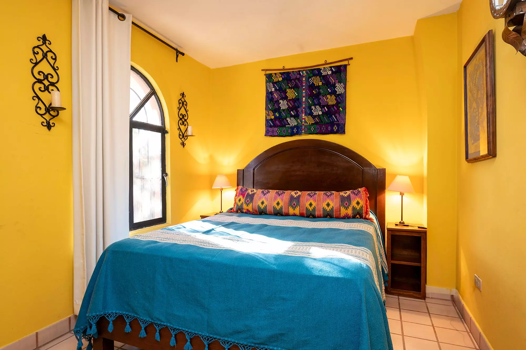 Casa Corazón — Valle del Maíz, San Miguel de Allende — photo 4 — vibrant sanctuary with artisanal charm