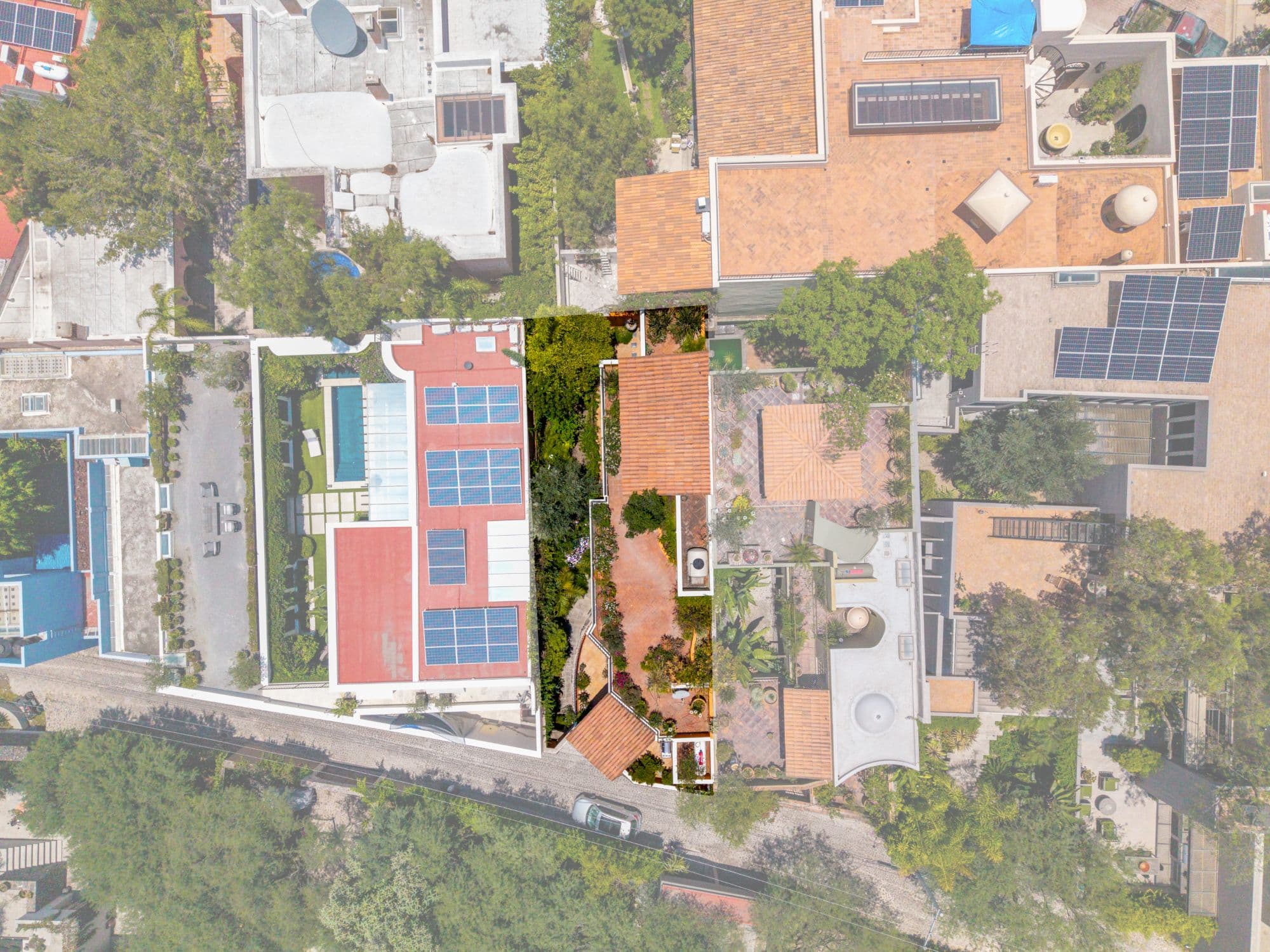Casa Cascada — Ojo de Agua, San Miguel de Allende — photo 23 — lush rooftop sanctuary with solar elegance