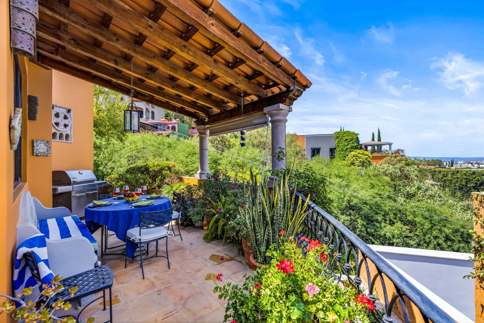 Casa Cascada — Ojo de Agua, San Miguel de Allende — photo 24 — charming terrace with panoramic valley views