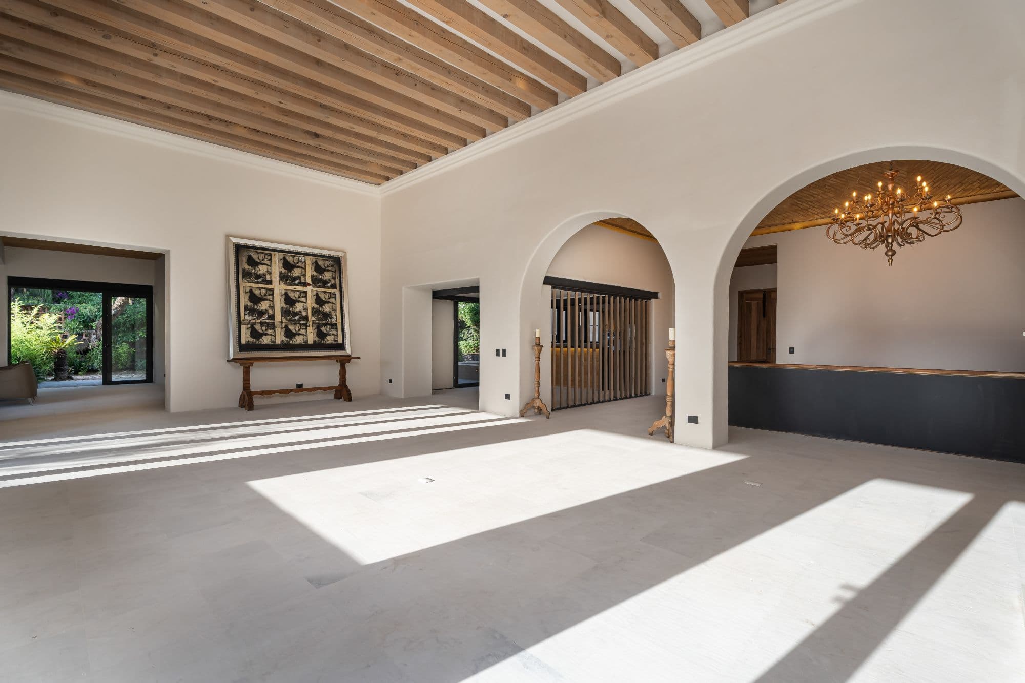 Casa Fuentes — Atascadero (Arcos de San Miguel), San Miguel de Allende — photo 6 — luminous hacienda living with architectural elegance