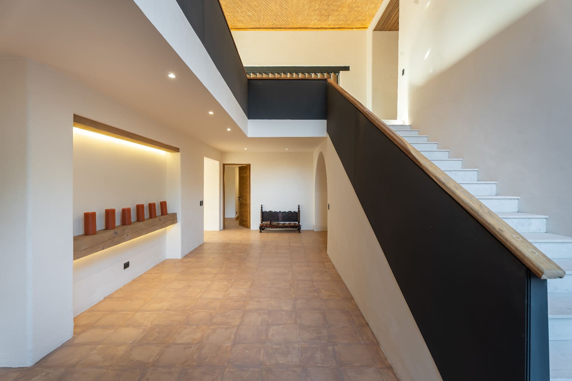 Casa Fuentes — Atascadero (Arcos de San Miguel), San Miguel de Allende — photo 18 — contemporary sanctuary with soaring ceilings