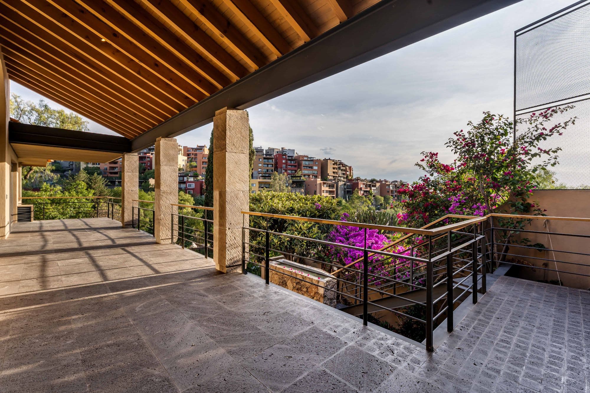 Casa Fuentes — Atascadero (Arcos de San Miguel), San Miguel de Allende — photo 13 — expansive terrace with breathtaking city vistas