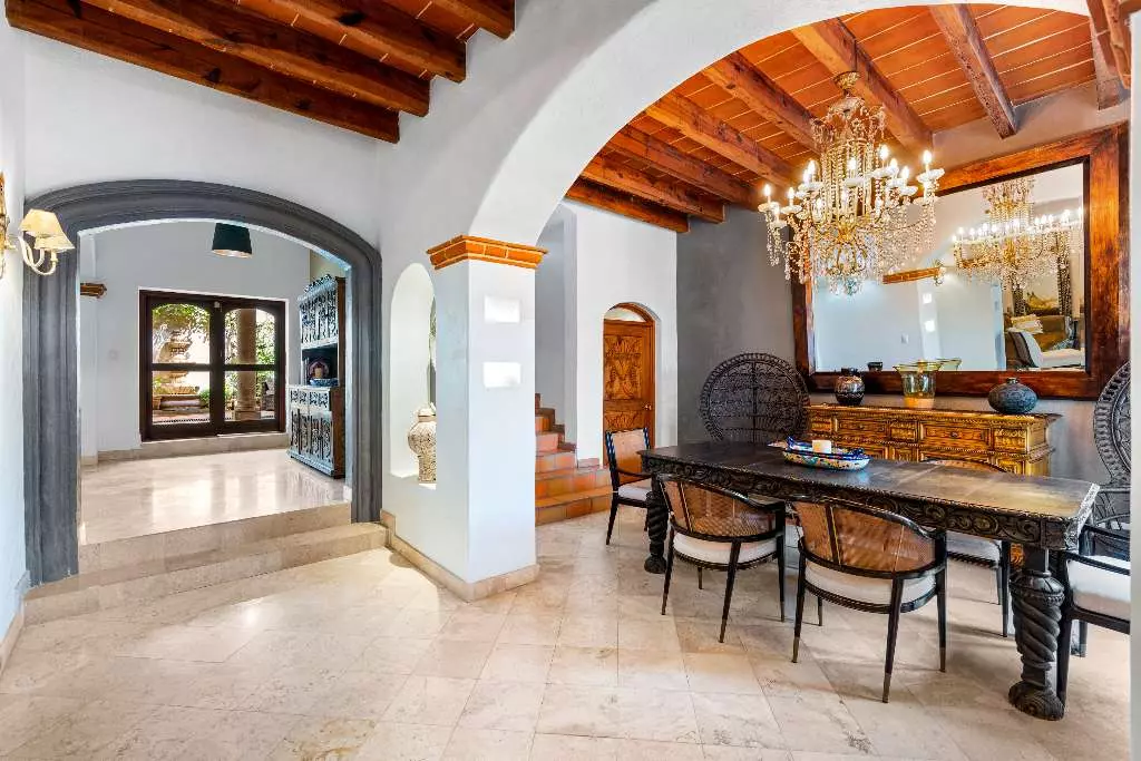 Casa Roka En El Obraje — El Obraje, San Miguel de Allende — photo 9 — elegant colonial living with soaring beams